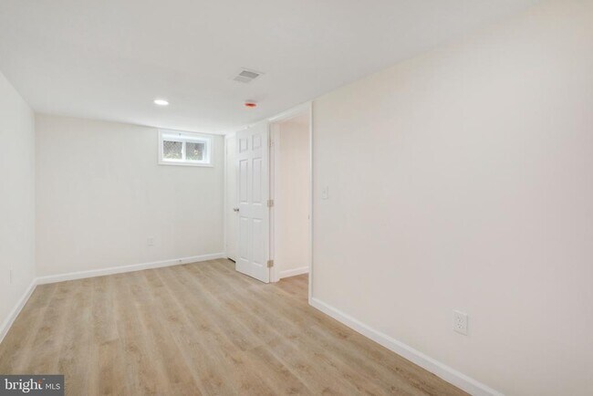Building Photo - 12608 Farnell Dr