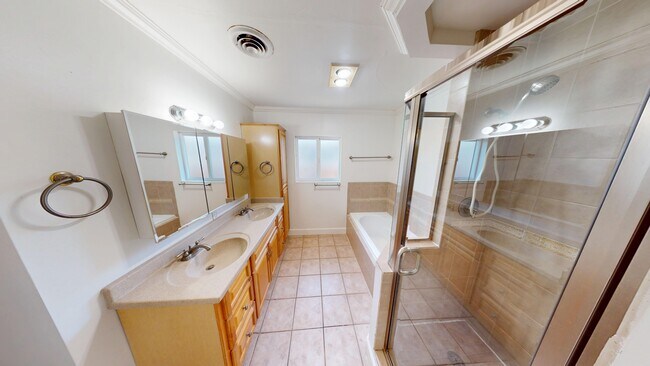 Building Photo - 4933 63rd St