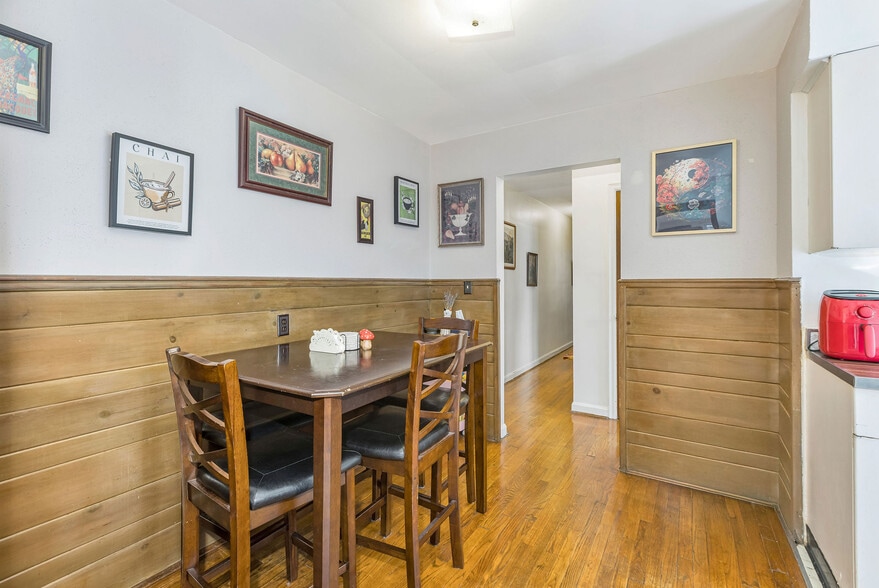 Building Photo - 2728 Digby Ave