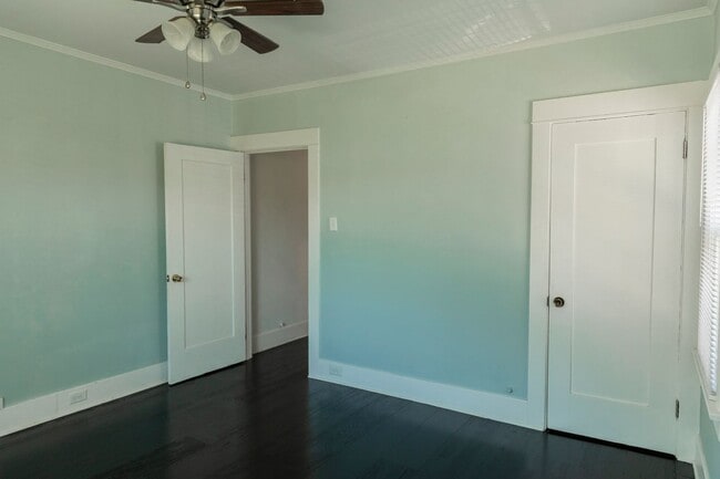 Building Photo - Lovely Home For Rent!