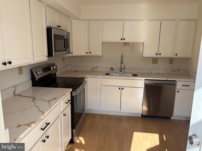 Building Photo - 19505 Turtle Dove Terrace