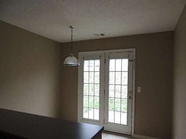 Building Photo - 6030 Creekerton Boulevard