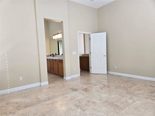 Building Photo - 3031 Panorama Ridge Dr