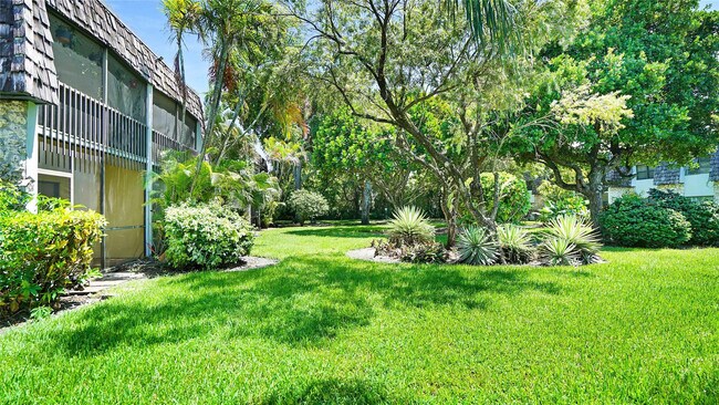 Building Photo - 3111 Oakland Shores Dr