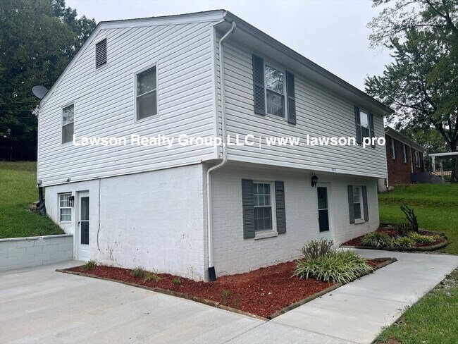 Building Photo - 1022 Niagara Rd