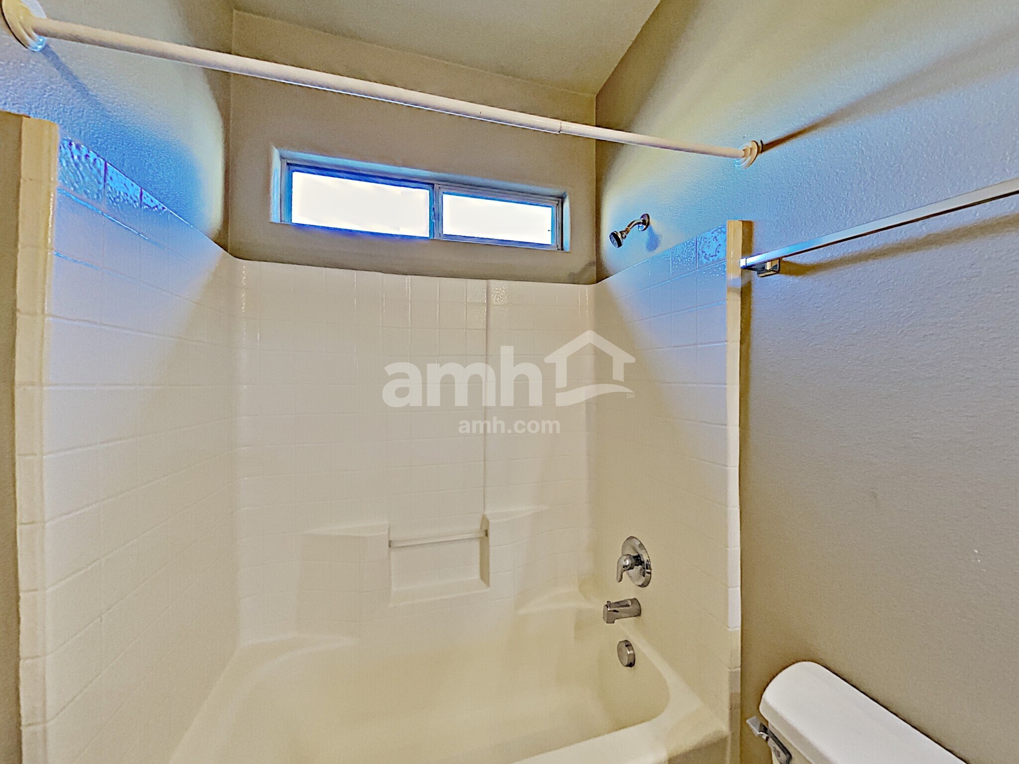 Building Photo - 212 Purple Passion Ave