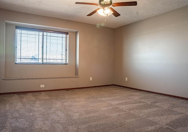 Building Photo - 1139 SW 6th St