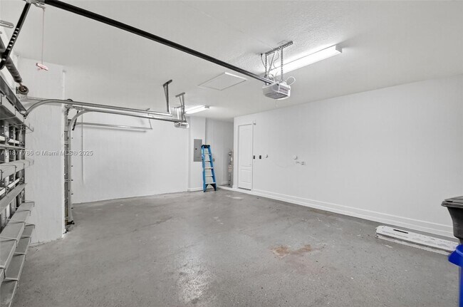 Building Photo - 7176 Sandgrace Ln
