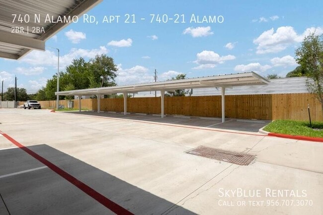 Building Photo - 740 N Alamo Rd