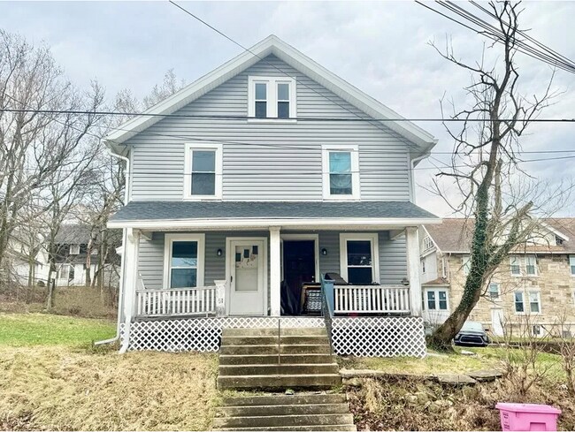 Primary Photo - 51-53-53 Glessner Ave