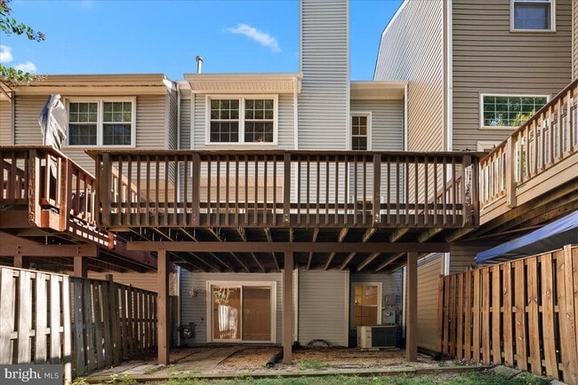 Building Photo - 8316 Linden Oaks Ct