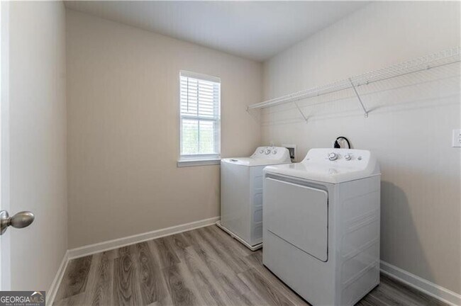 Building Photo - 4129 Oakwood Ter Ct