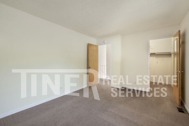 Building Photo - 5145 Connecticut Dr