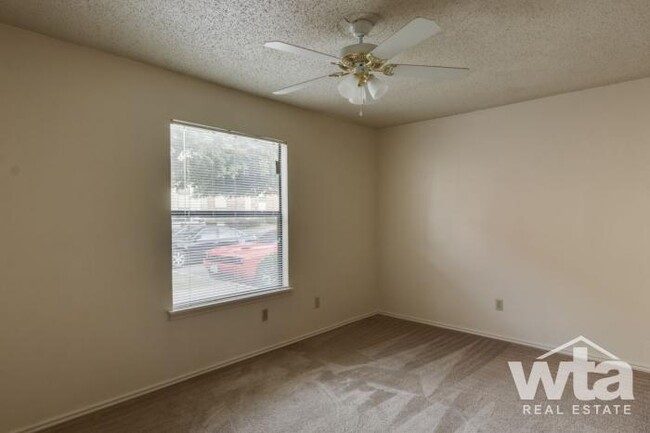 Building Photo - 1 bedroom in SAN MARCOS TX 78666