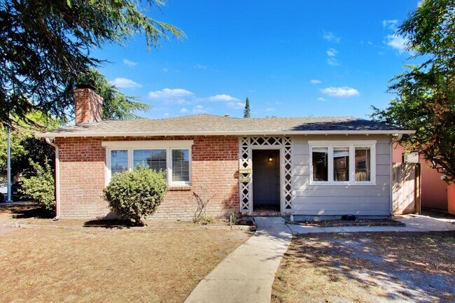Building Photo - 795 Locust St
