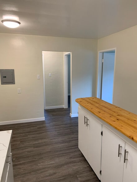 Building Photo - 16 Pacheco St