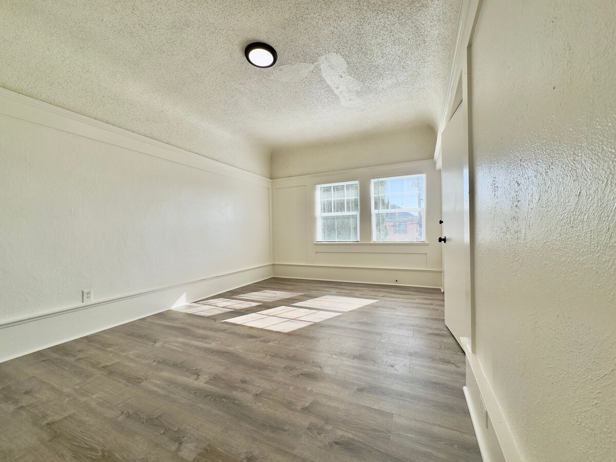 Building Photo - 3641 West St