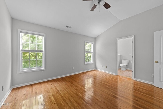 Building Photo - 6809 Middleboro Dr
