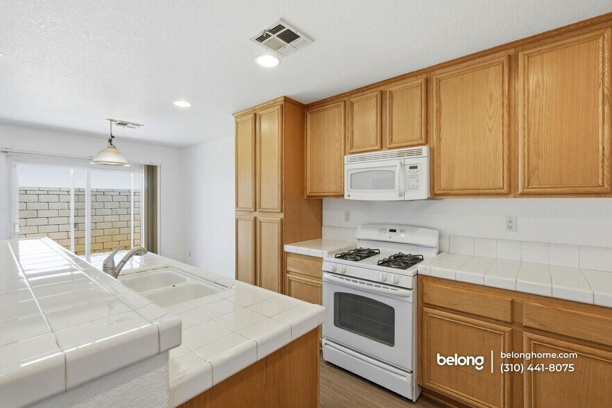 Building Photo - 45444 Spahn Ln
