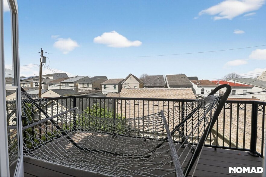 Building Photo - 929 Weninger Cir