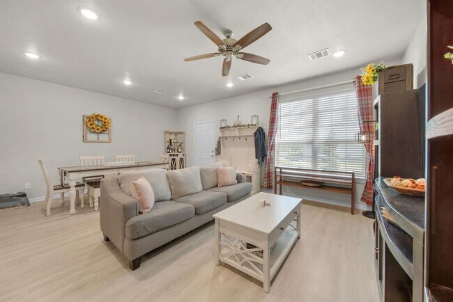 Building Photo - 12607 Taymouth Manor Dr