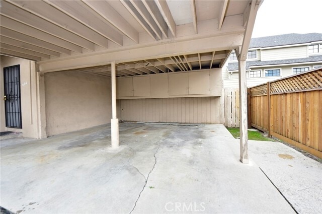 Building Photo - 902 S Marengo Ave