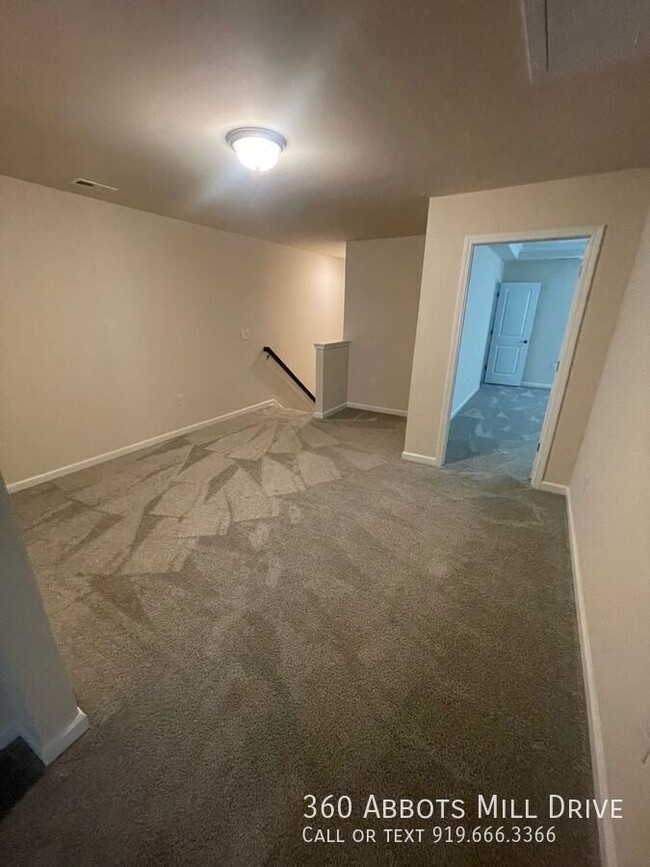 Building Photo - 360 Abbots Ml Dr