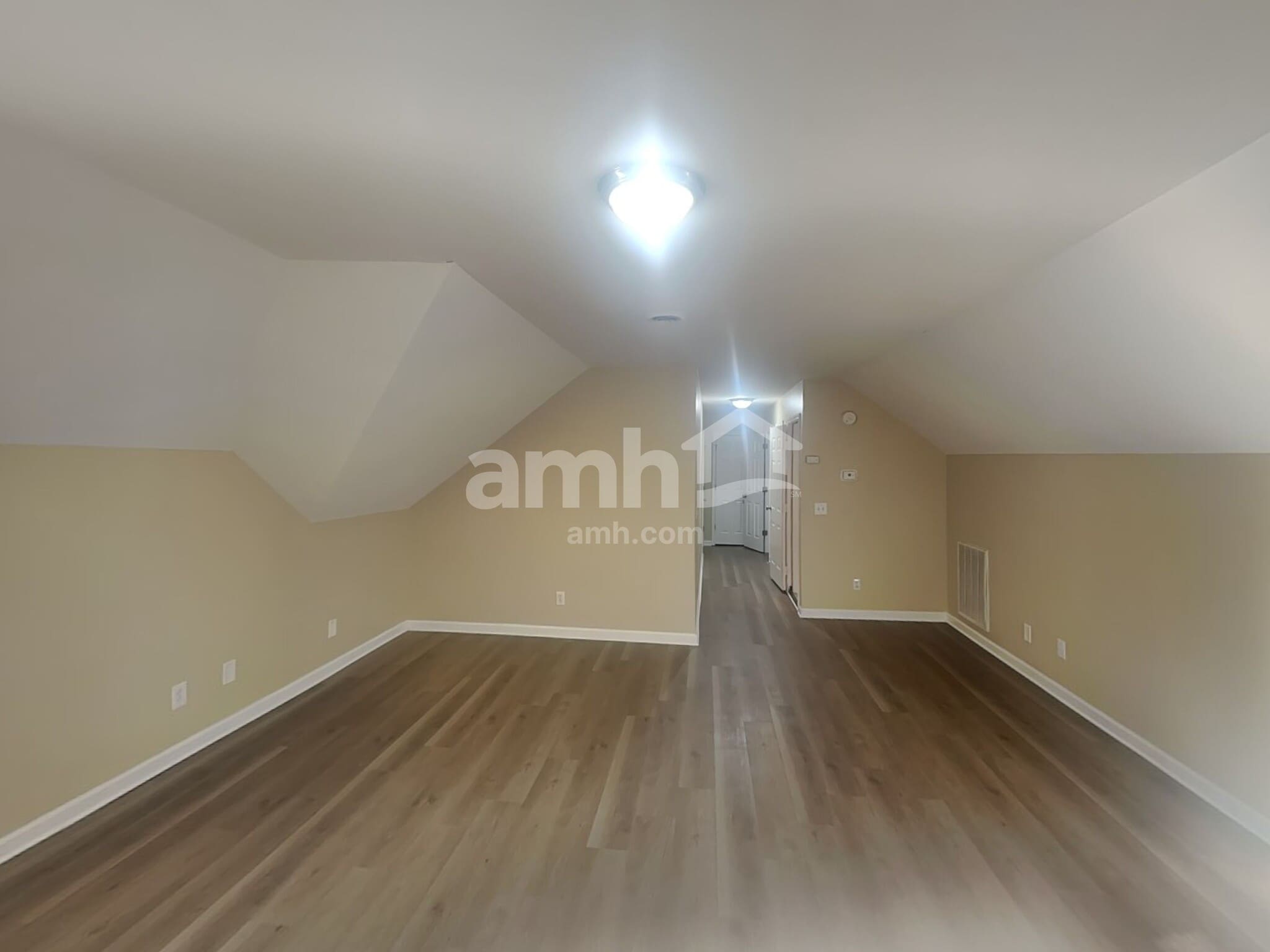 Building Photo - 602 Glenties Dr