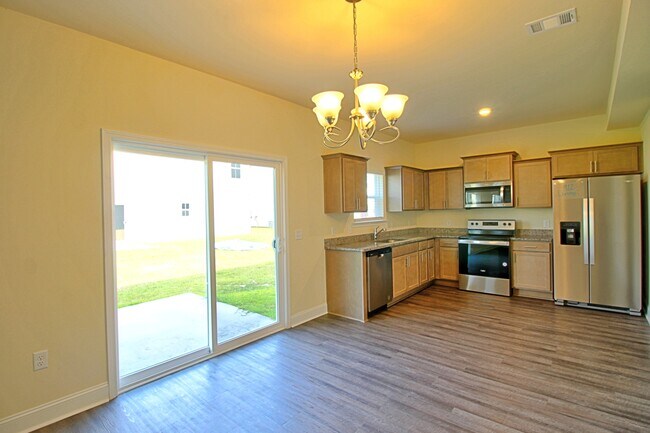 Building Photo - 711 Mill Creek Cir