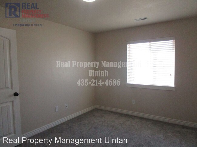 Building Photo - 3 br, 2.5 bath House - 407 E Gray Fox Lane