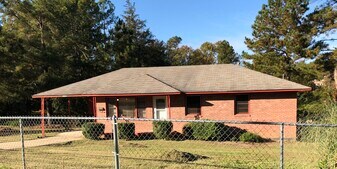 Building Photo - 1846 Colony Dr
