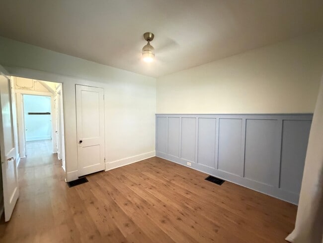 Building Photo - Spacious & Comfortable Two-Bedroom, and Bath House!