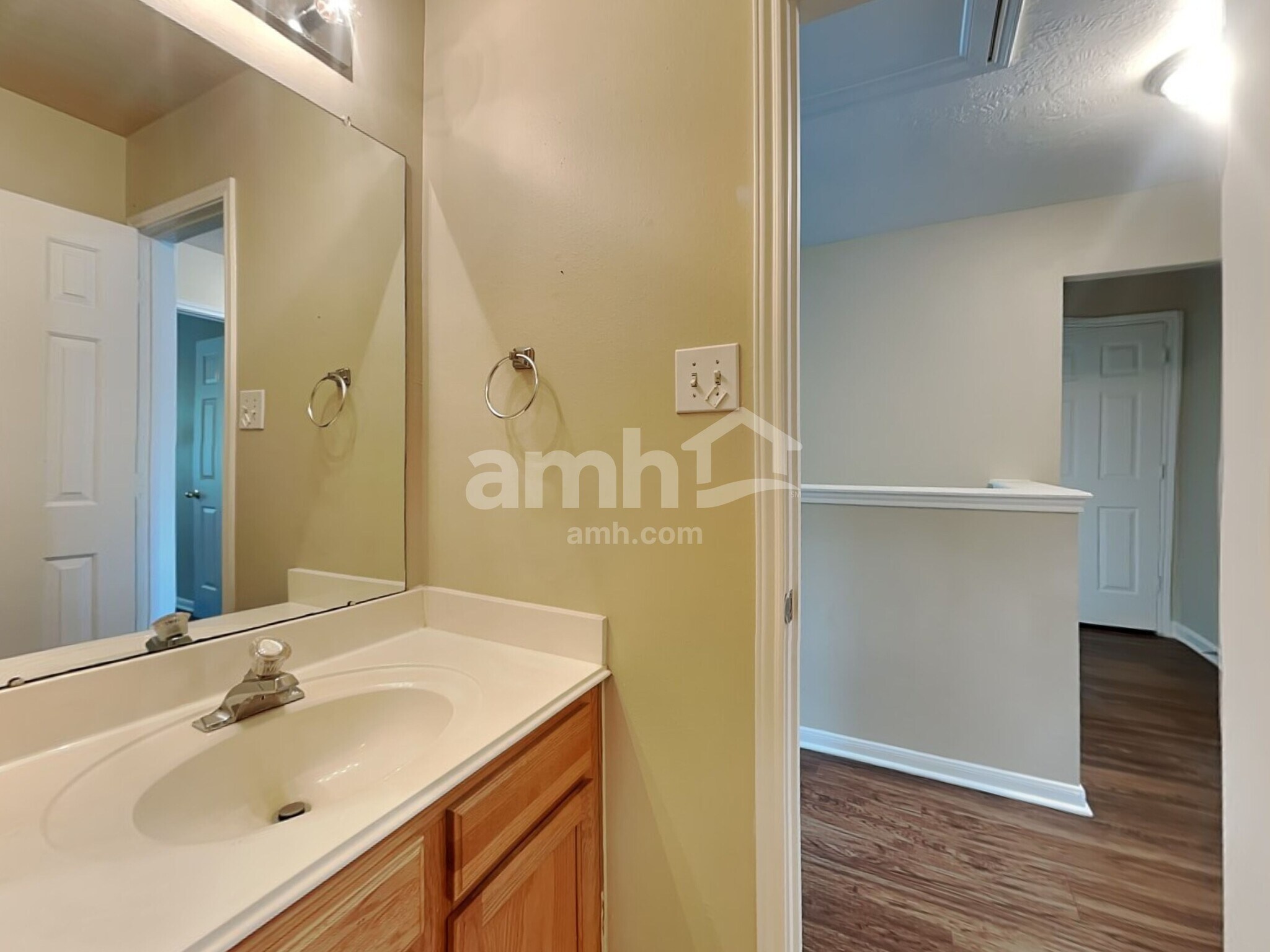 Building Photo - 26887 Castlecliff Ln