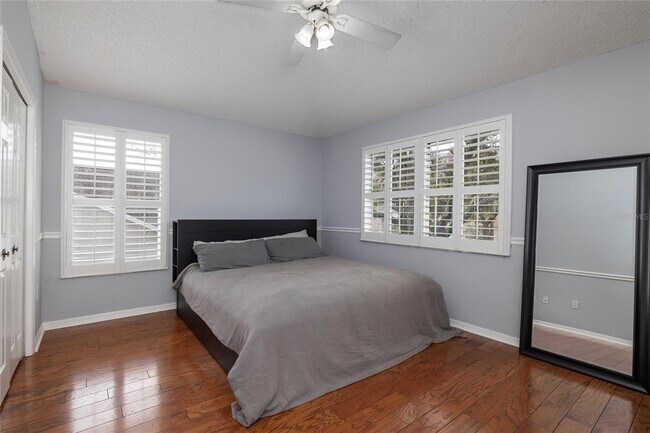 Building Photo - 4859 Augusta Ave