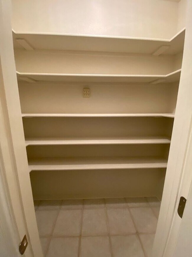 Building Photo - Coming Soon!!!!!  Union schools: 4 bedroom...