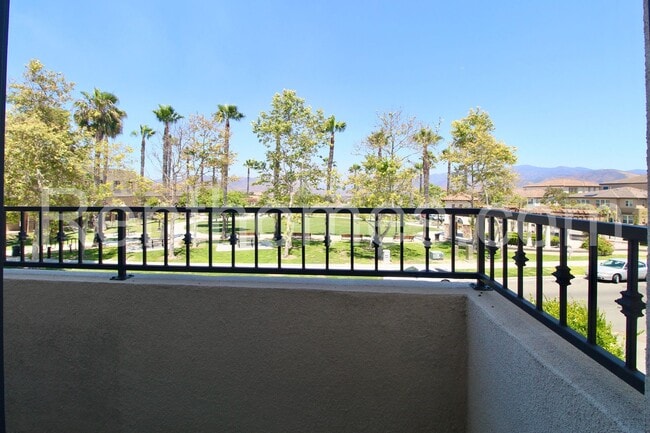 Building Photo - 1716 Discovery Falls Dr