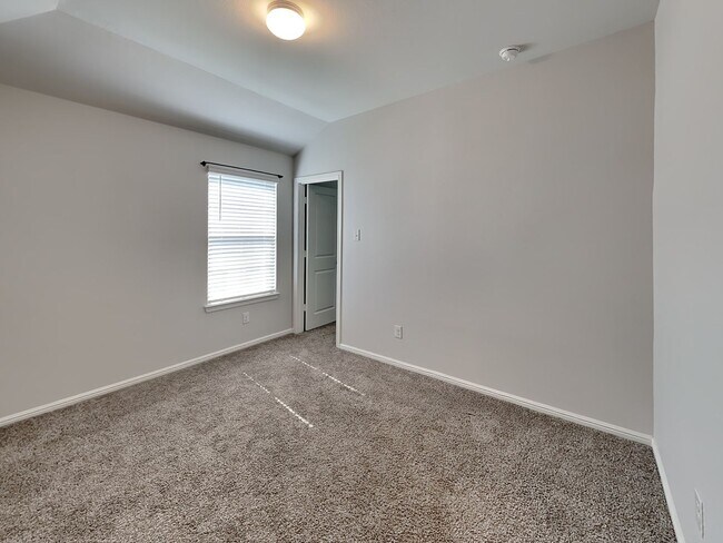 Building Photo - Chapel Creek Beauty with Designer Kitchen, Spacious Layout & Private Backyard Retreat!