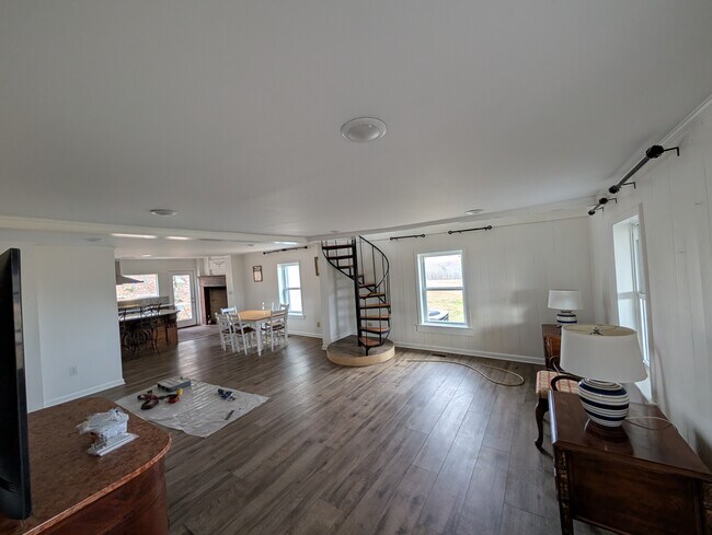 Building Photo - 1125 Lily Pad Ln