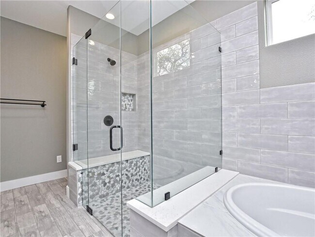 Building Photo - 16310 Forest Way