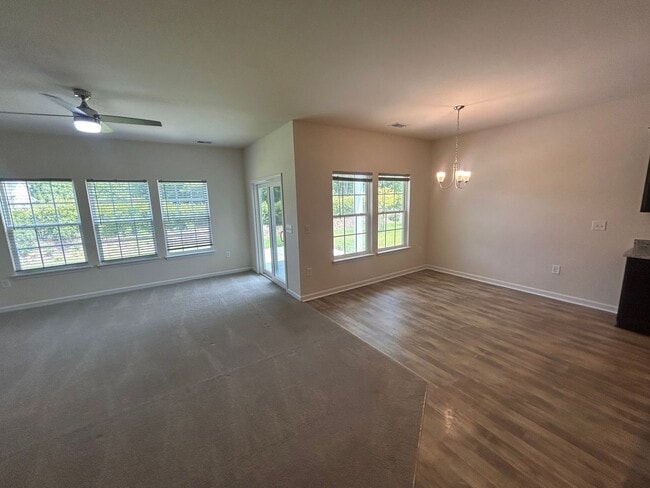 Building Photo - 198 Hampton Park Cir