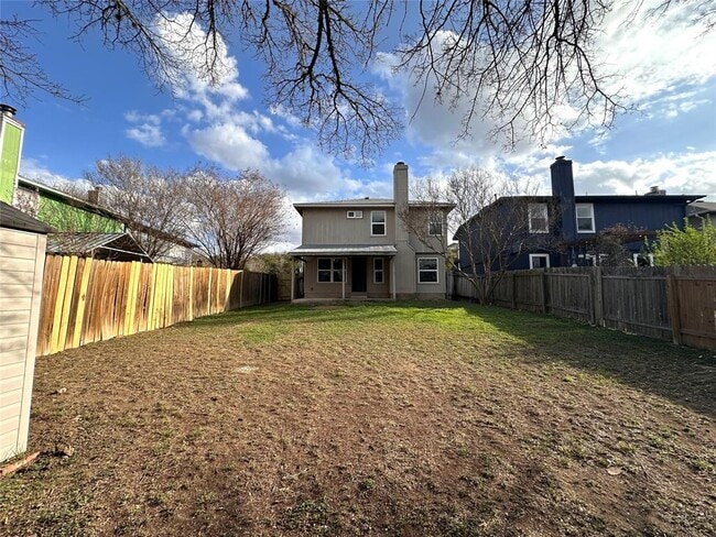 Building Photo - 8604 Piney Creek Bend