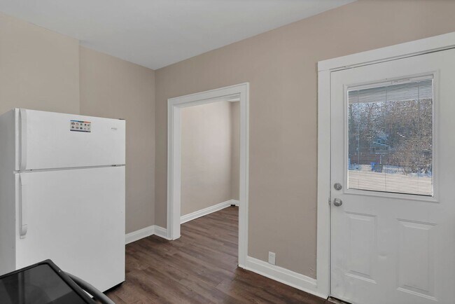 Building Photo - 775-777-777 S 17th St