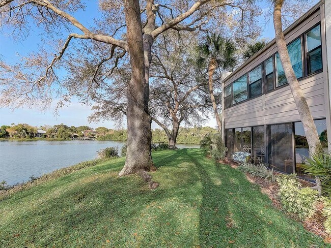 Building Photo - 307 Timber Lake Dr