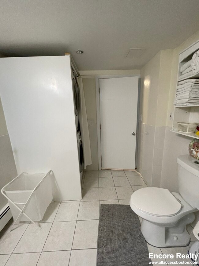 Building Photo - 56 Hobson St