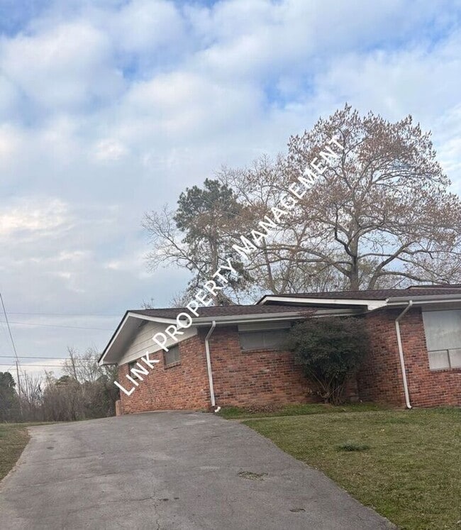 Building Photo - 3403 Gail Dr