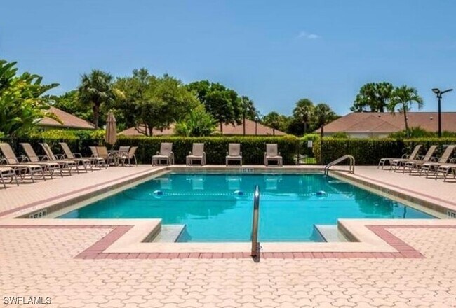 Building Photo - 3650 Sunland Ln