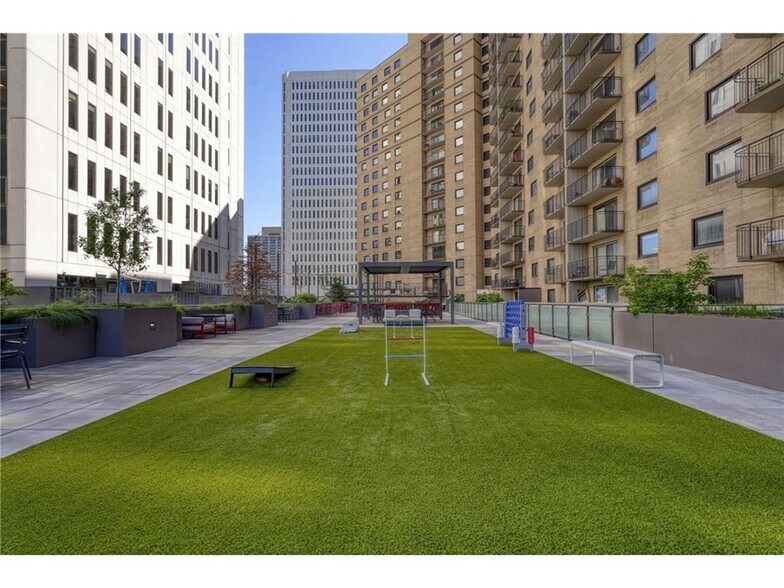 Building Photo - 121 Washington Ave S