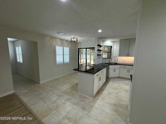 Building Photo - 2740 Sebastian Ct