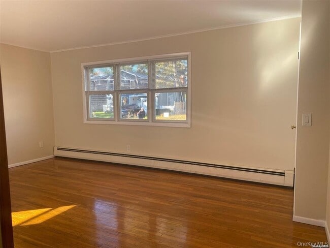 Building Photo - 52 Grand Pl