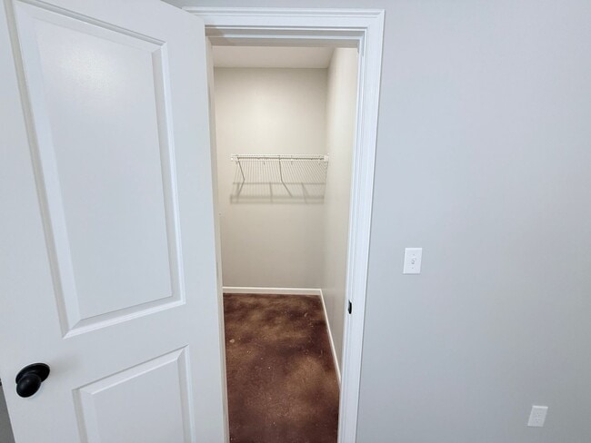 Building Photo - 104 Private Rd 4017